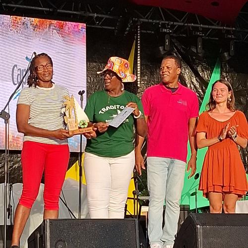 Ferdy Louisy lors de la remise du prix "ville bio Traditour" 2025