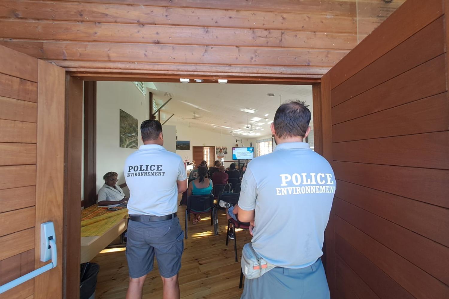 Inspecteur de l'environnement du Pôle marin - ©Laure GERION